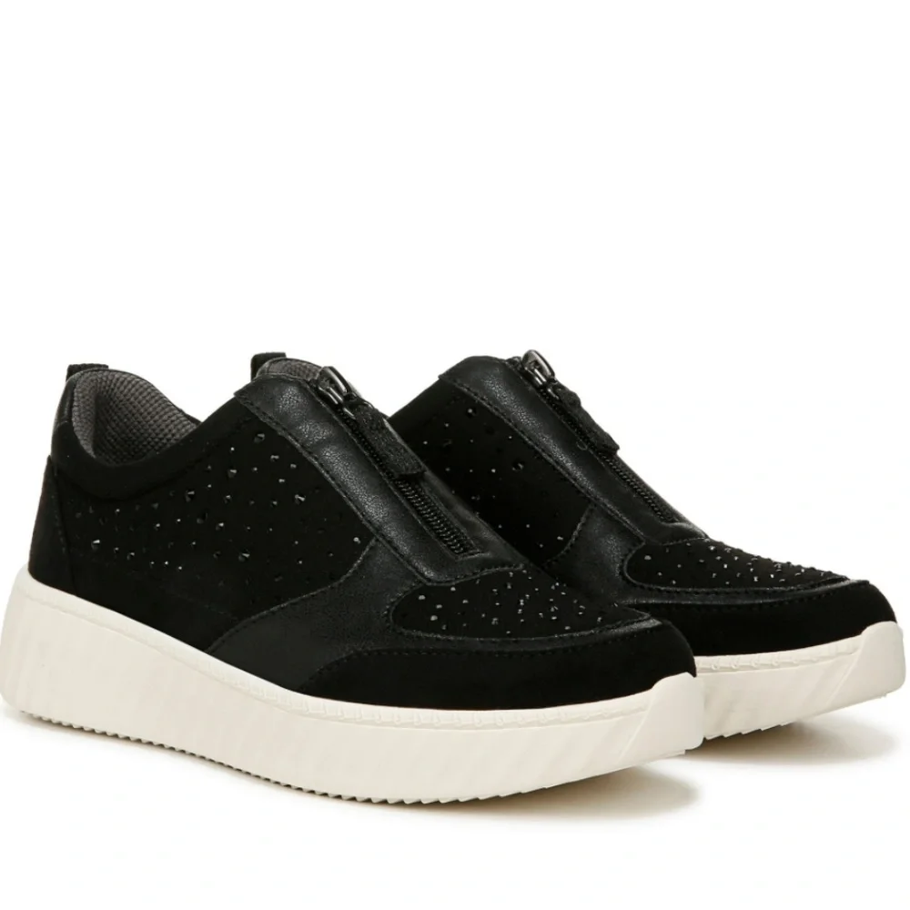 BZee Womens Winner Slip-On Sneakers